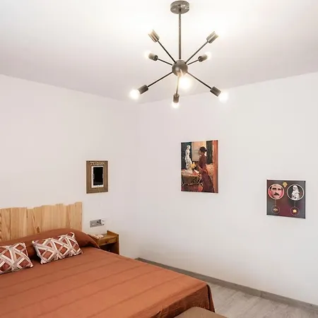 Tadawn Literary Coliving * Estepona
