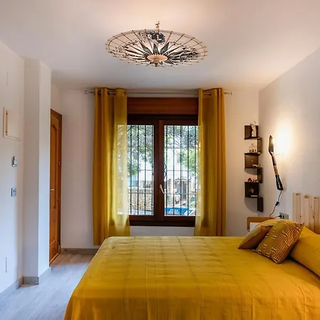 Tadawn Literary Bed & Breakfast Estepona
