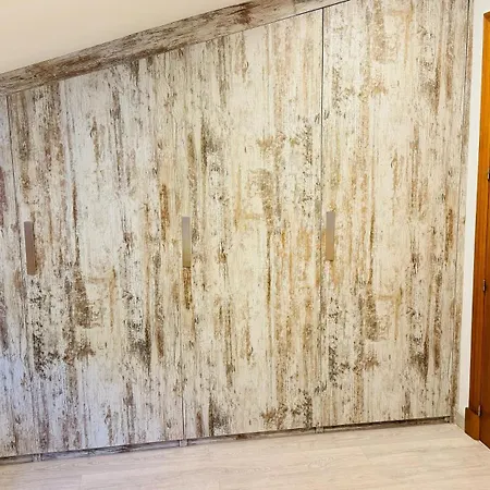 Tadawn Literary Bed & Breakfast Estepona