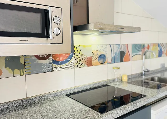 Tadawn Literary Bed & Breakfast Estepona