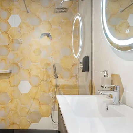 فندق مبيت وإفطار Tadawn Literary إِستيبونا